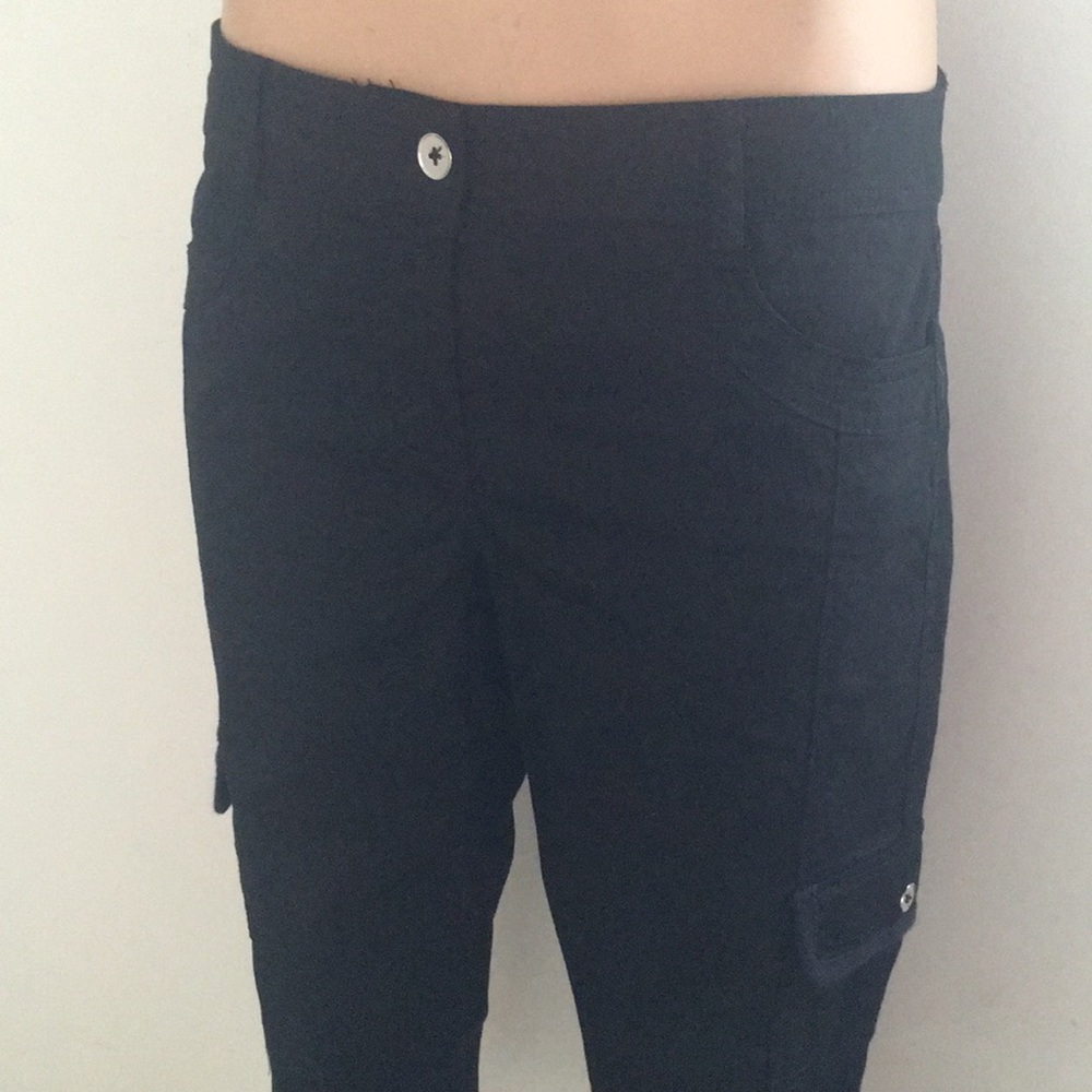 Beautiful Black/White Market Black Quality Capri's